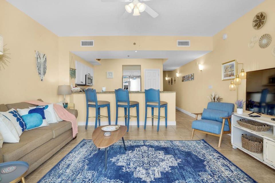 Living room to kitchen view
