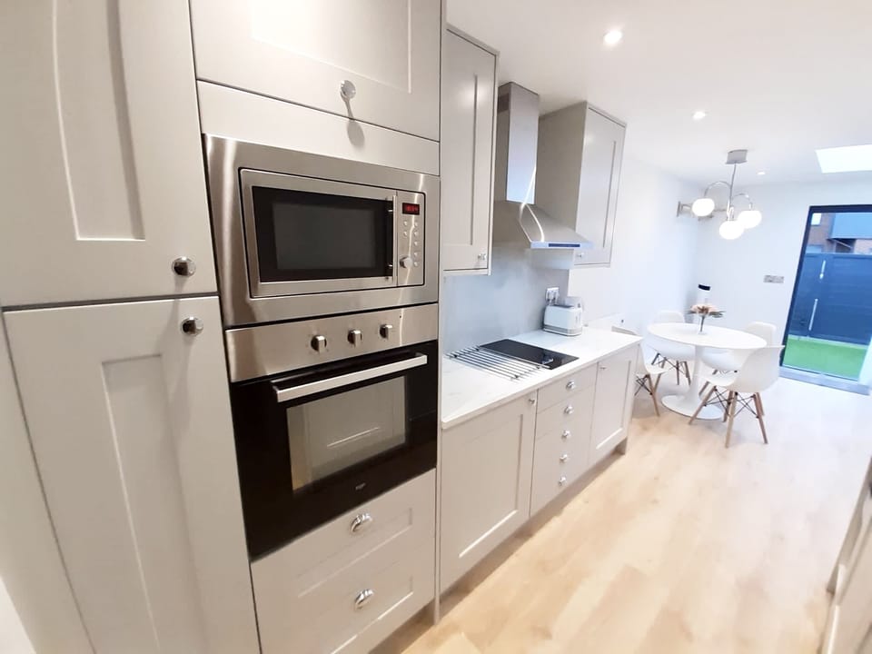 Fully equipped high quality kitchen