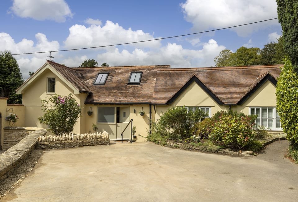 Welcome to 1 Winacres Cottage in Hampton Green