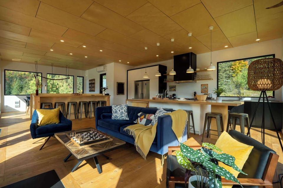 Warm and colorful sitting area for the family.