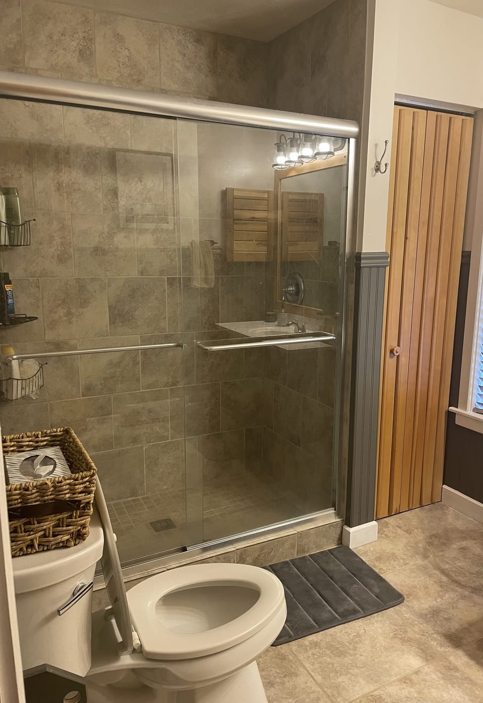 2nd floor bath