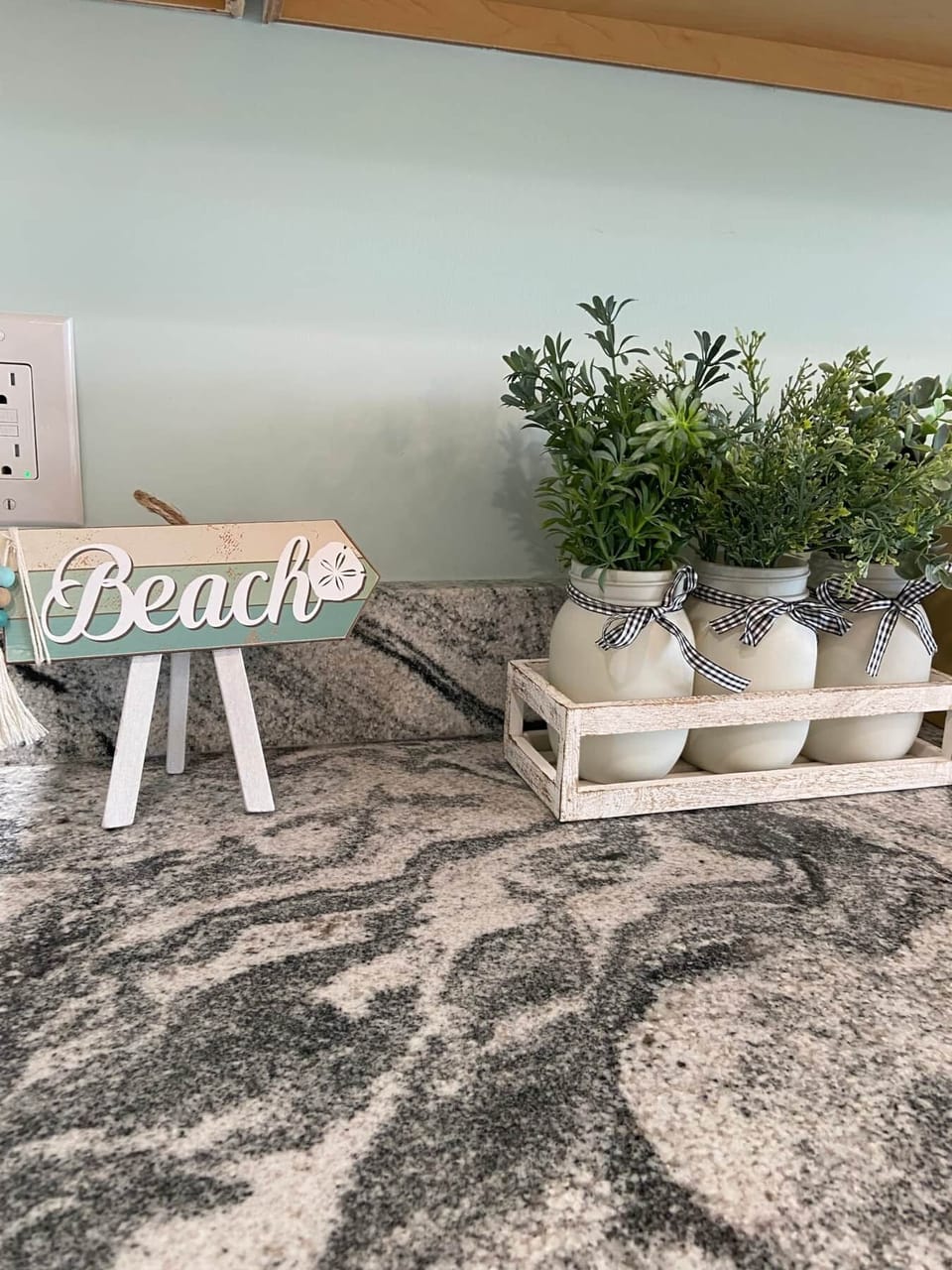 Kitchen counter decorations