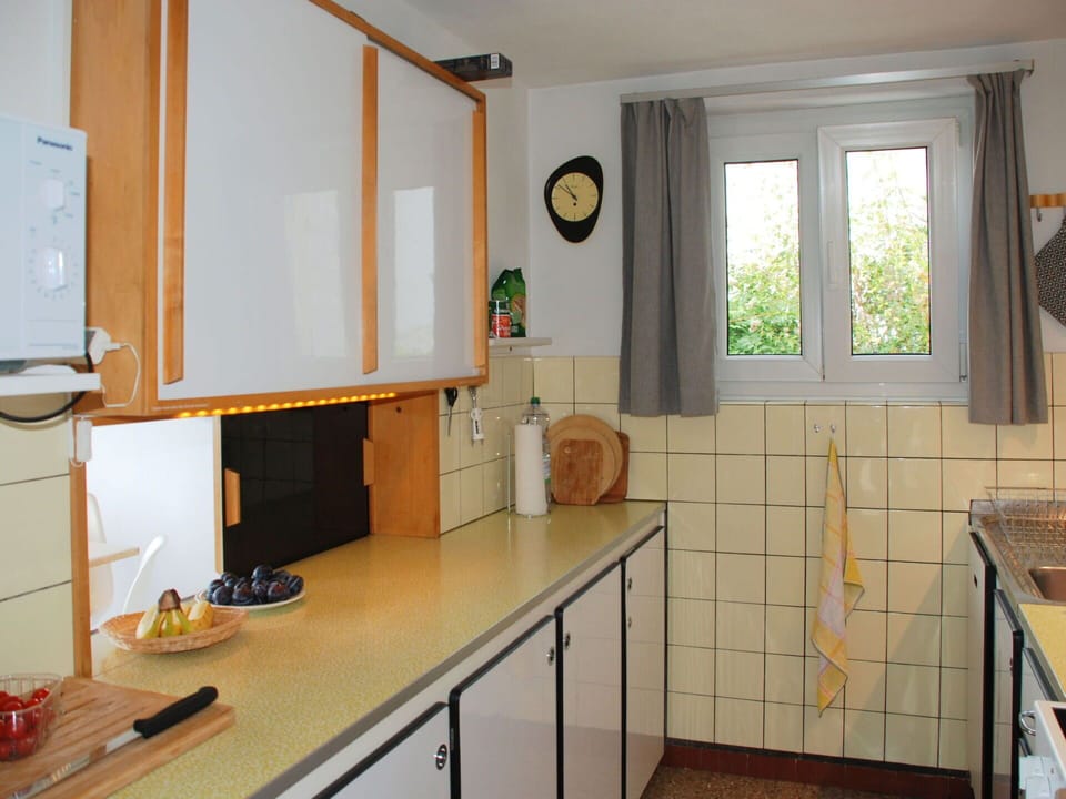 Room, Property, Kitchen, Furniture, Building, House, Yellow, Countertop, Interior Design, Floor