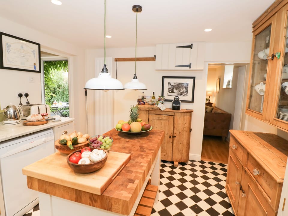 Cottage | Interior