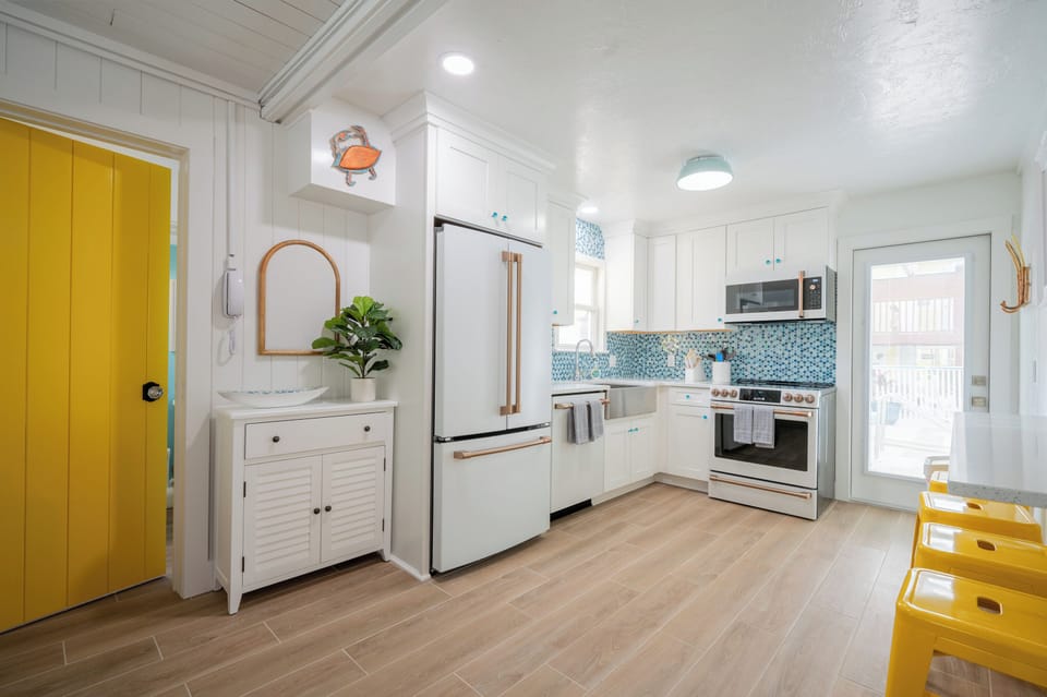 Prepare meals in this fully equipped kitchen