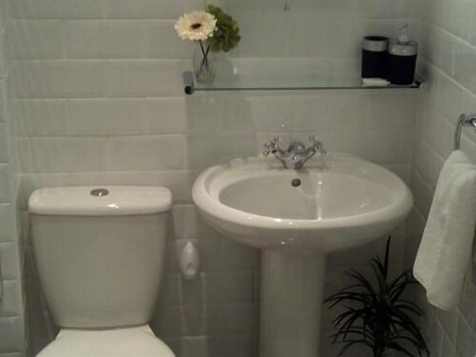 Senlac Guesthouse Bed and Breakfast in Hastings