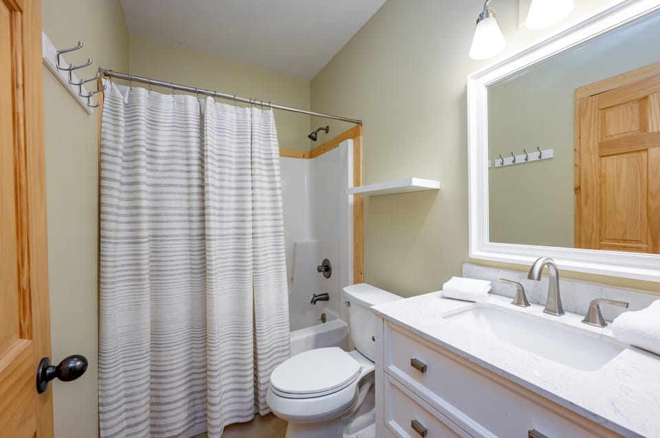 Shared Bath on Lower Level