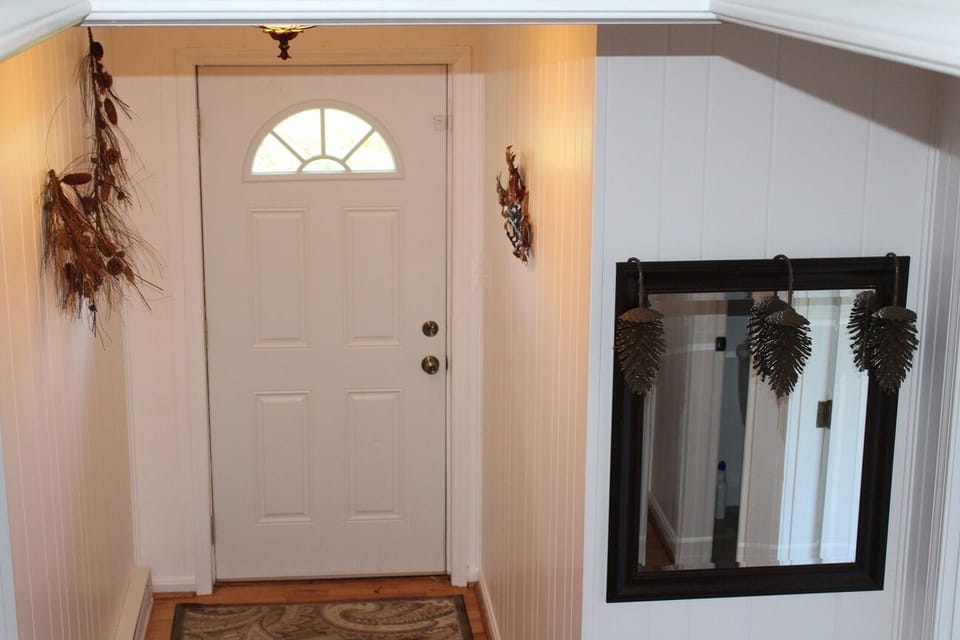 Entrance door first floor