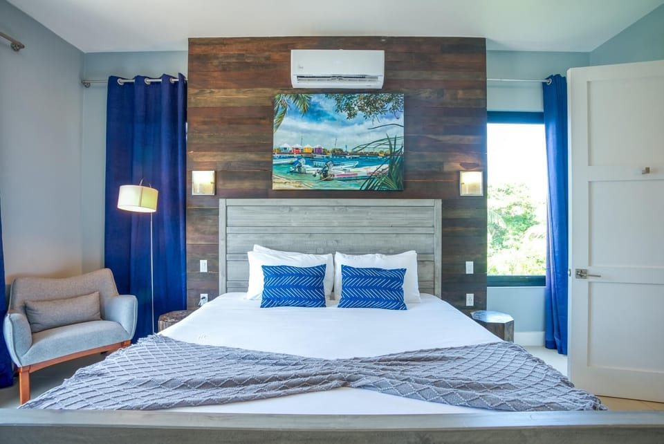Bedroom 1 - Bed and AC