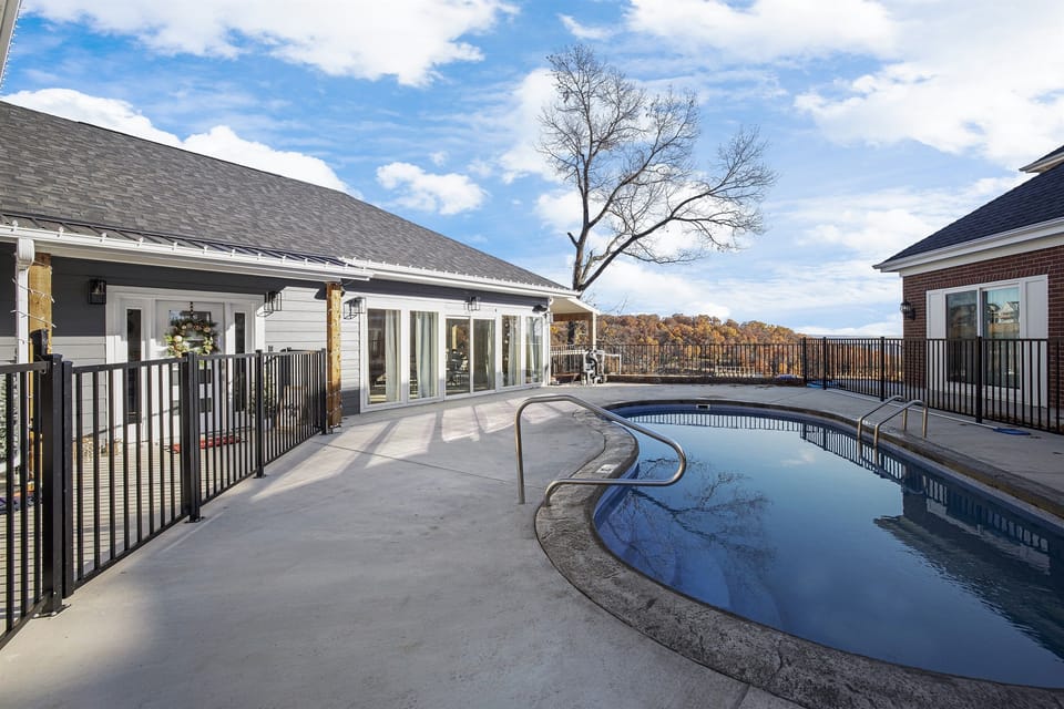 The pool is just a few steps away from your door.