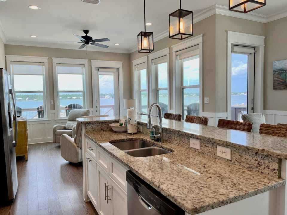 Tortuga Daybreak, Gulf Shores, Alabama. 2 Bedroom 2 Bathroom, sleeps 8.