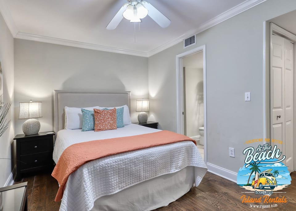 2nd Bedroom. Queen Bed. Ocean House II unit 2305. Third floor unit. 2 Bedroom 2 Bathroom. Sleeps 6. Managed by Island Rentals.