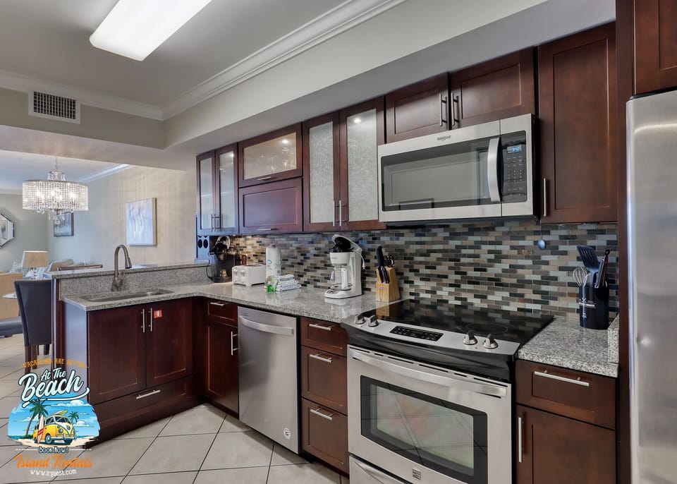 Ocean House II unit 2305. Third floor unit. 2 Bedroom 2 Bathroom. Sleeps 6. Managed by Island Rentals.