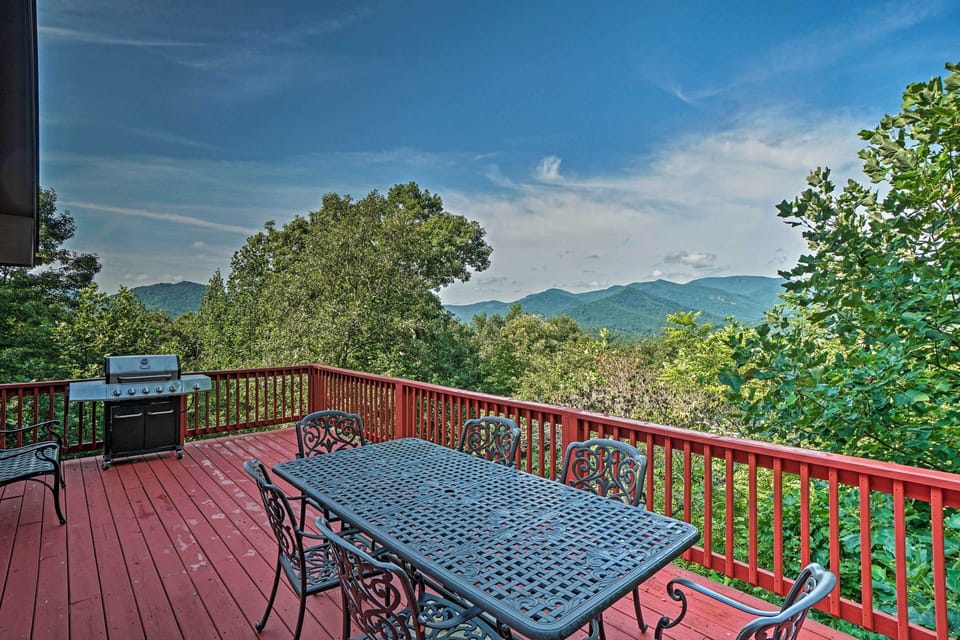 Deck | Gas Grill | Mountain Views