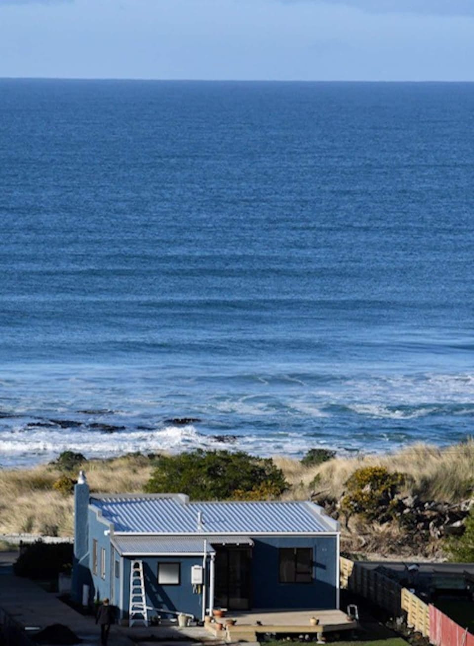 Pacific Ocean and Seabreeze Cottage location