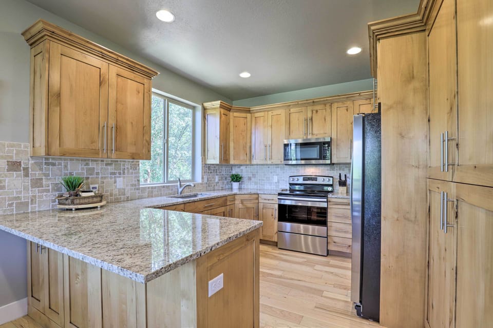 Kitchen | Fully Equipped