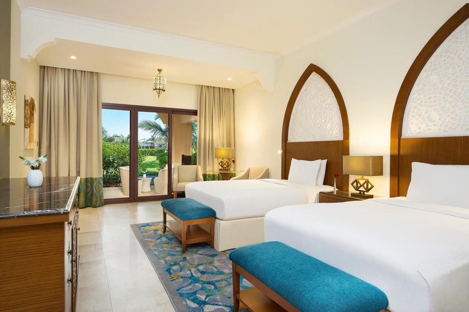 Deluxe Room, 2 Twin Beds, Garden View | Living area | 42-inch LCD TV with digital channels, heated floors, offices