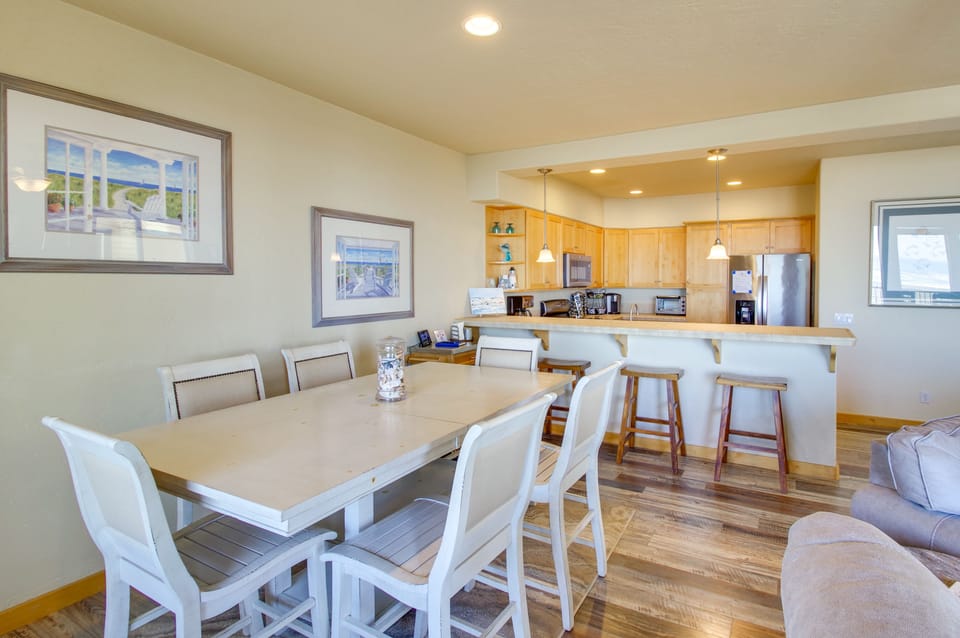 Dining Area | 1st Floor | Dishware & Flatware