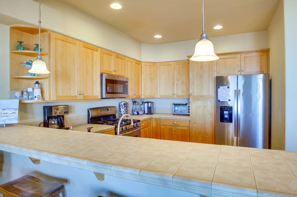 Fully Equipped Kitchen | 1st Floor | Blender | Crock-Pot