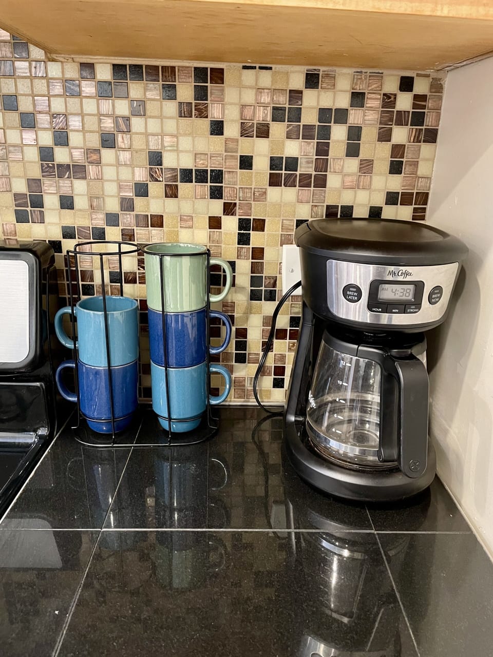 Coffee machine with French roast in stock