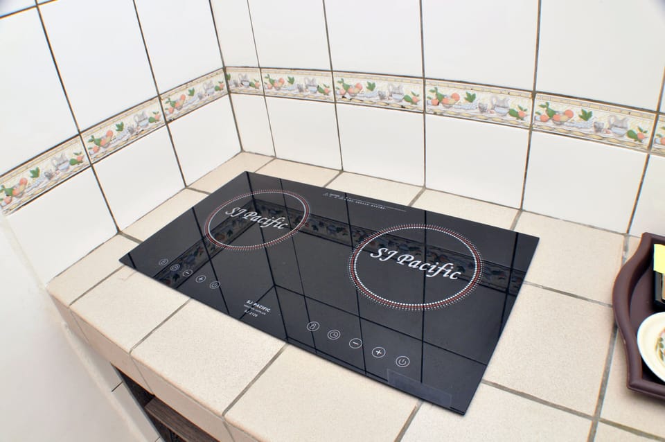 Studio Twin | Private kitchen | Electric kettle