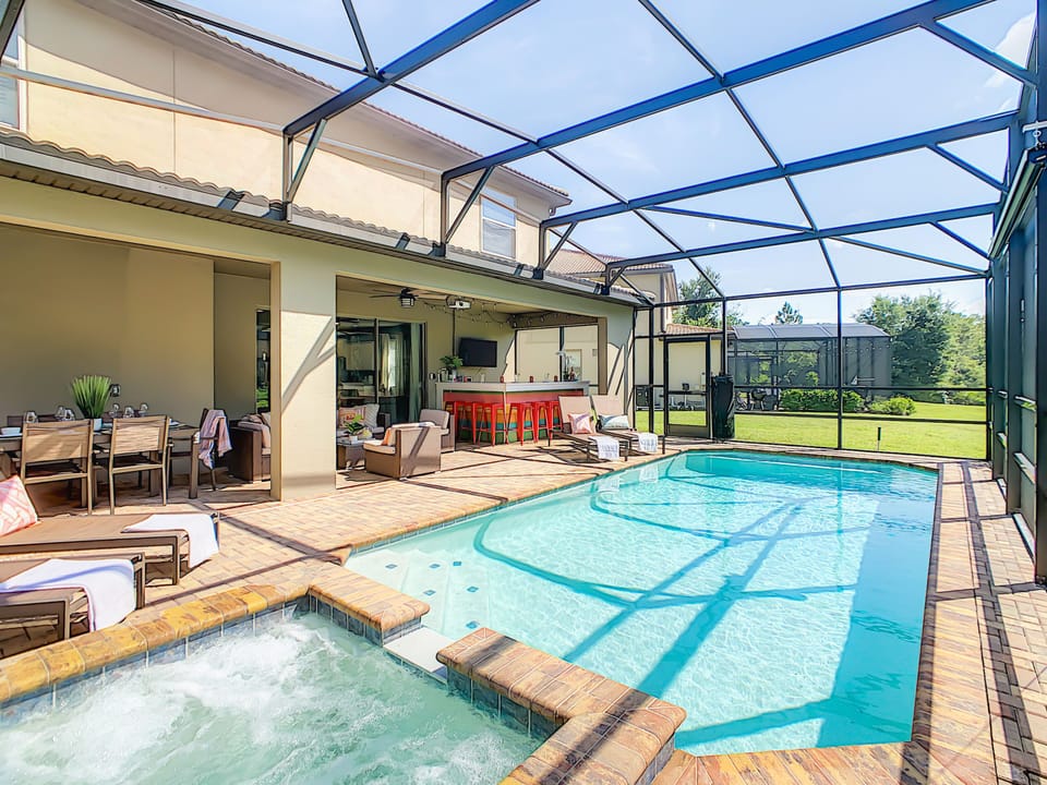 Private South Facing Very Private Heated Pool And Spa (heating extra $)