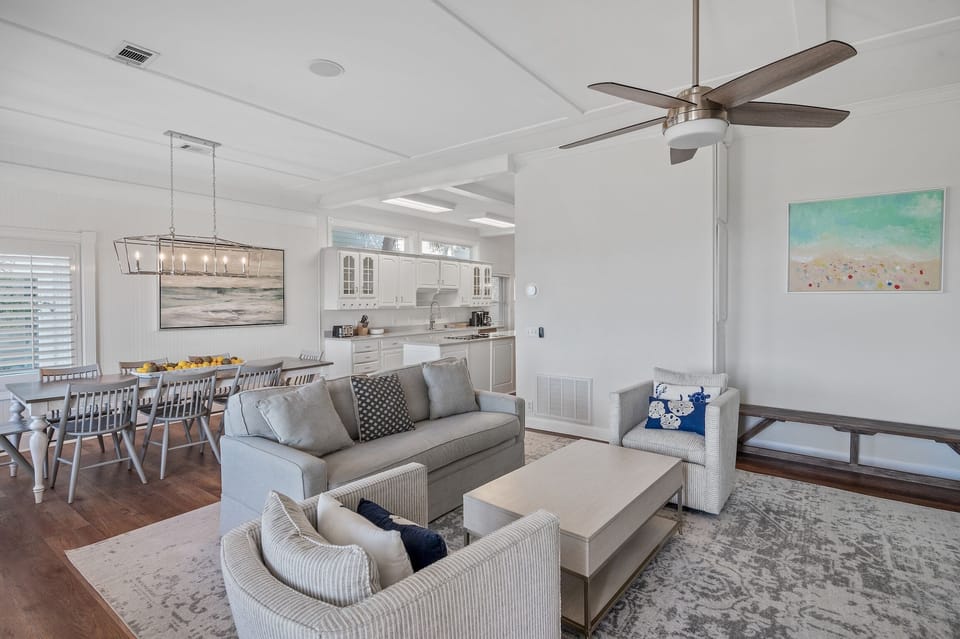 Sandy Boardwalk - Seagrove Beach - First Floor - Dining/Living Area