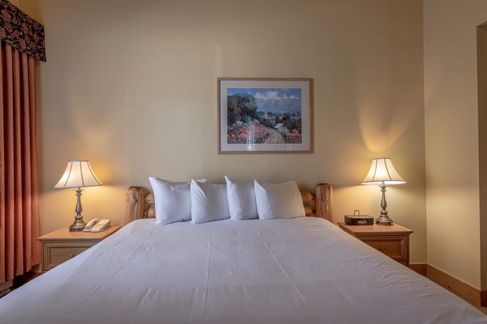 Bed, Furniture, Bedroom, Room, Indoors