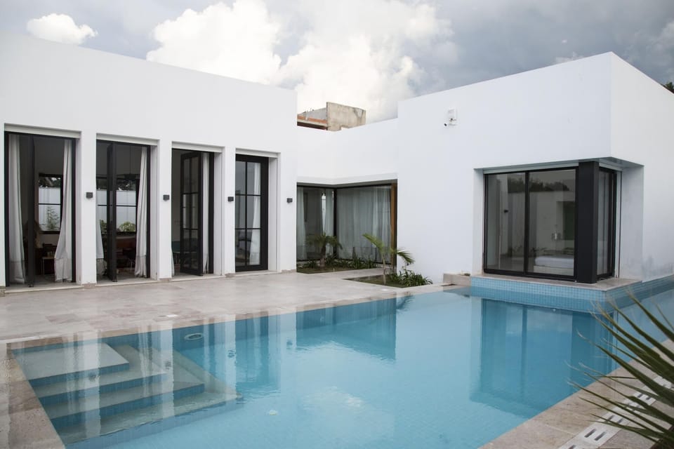 House | 3 bedrooms, iron/ironing board, WiFi