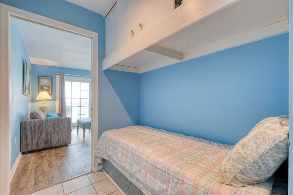 Twin hall bed