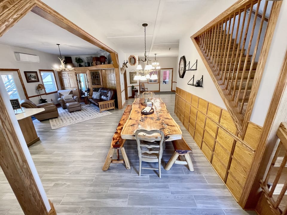 Main level dining and sitting area