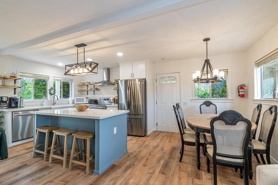 Remodeled Kitchen  new stainless steel fridge, oven, stove, dishwasher, quartz. 