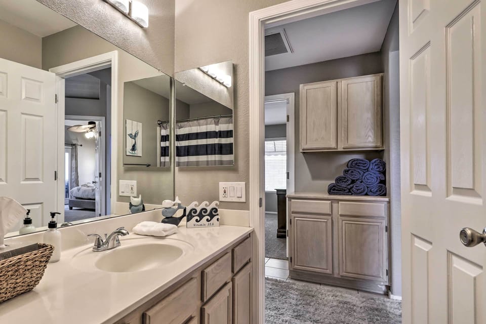 Full Bathroom
