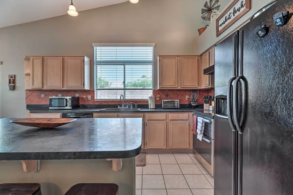 Kitchen | Fully Equipped
