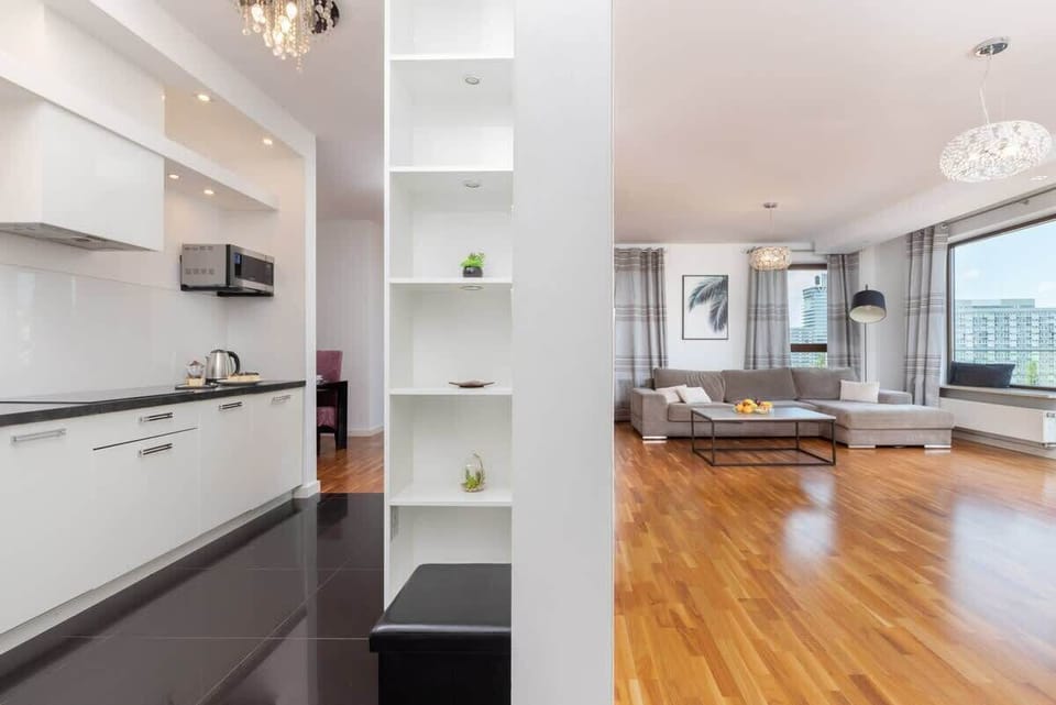 Modern, fully equipped kitchenette. 