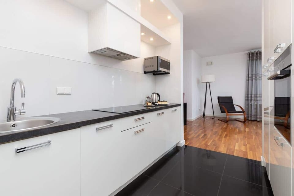 Modern, fully equipped kitchenette. 