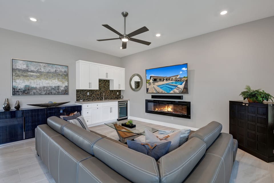 FAMILY ROOM WITH KITCHENETTE