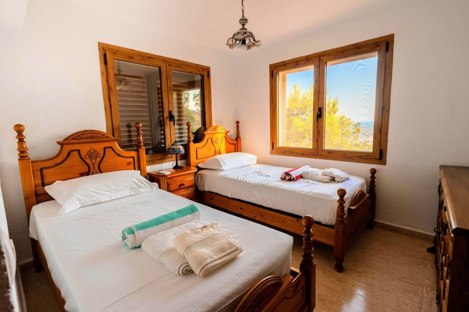Breizas House Twin Bedroom