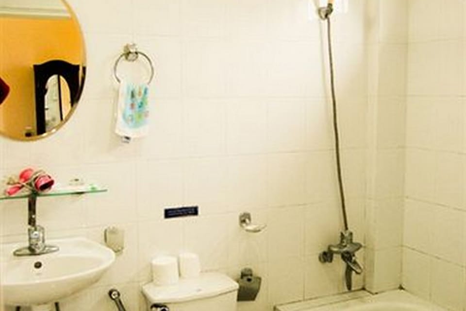 Free toiletries, towels