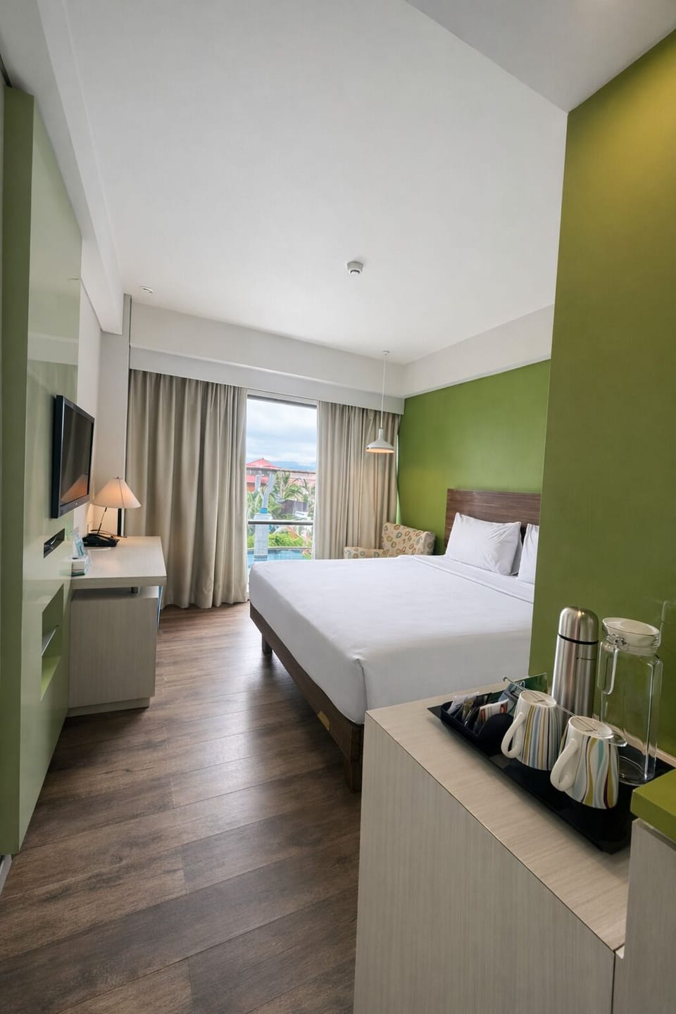 ION Room | In-room safe, desk, blackout drapes, free WiFi