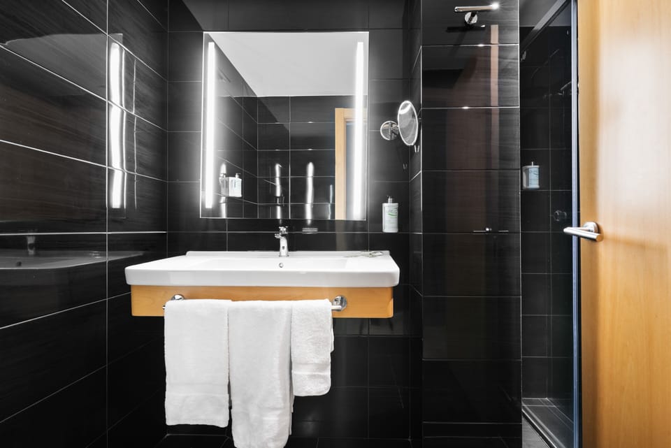 Double or Twin Room, Terrace, Ocean View | Premium bedding, memory foam beds, minibar, in-room safe