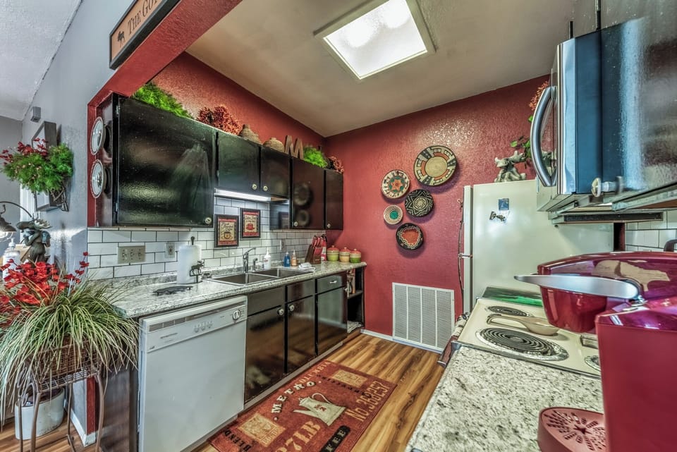 Studio (3 Bedrooms) | Property amenity