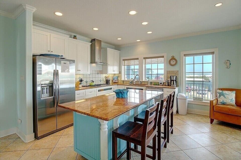 Main floor kitchen