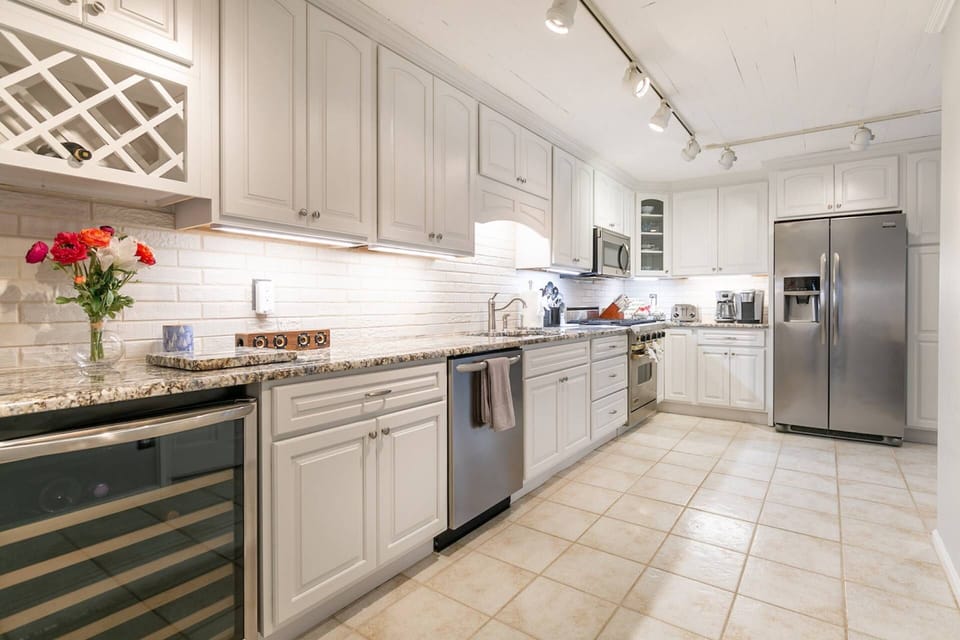The newly renovated gourmet kitchen.
