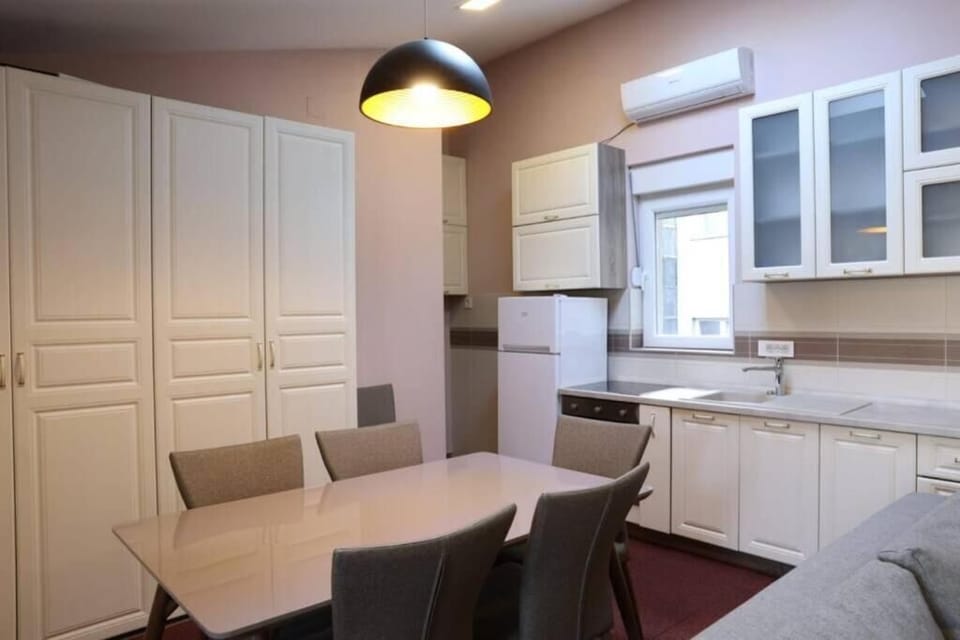 Family Apartment | Private kitchen | Espresso maker, coffee/tea maker, full-size fridge, microwave