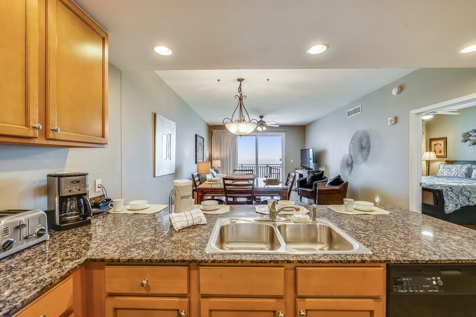 Condo, 2 Bedrooms, Balcony, Oceanfront (1702) | Private kitchen | Coffee/tea maker, full-size fridge, microwave, oven