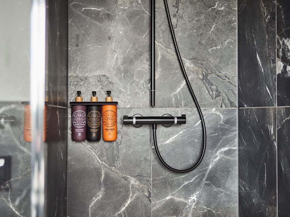 Puddle Jump Comfort Double Room, Dune view | Bathroom | Hair dryer, towels