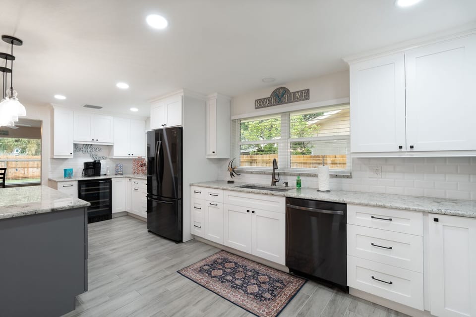Fully Stocked Kitchen including Coffee and Kureig Coffee Maker