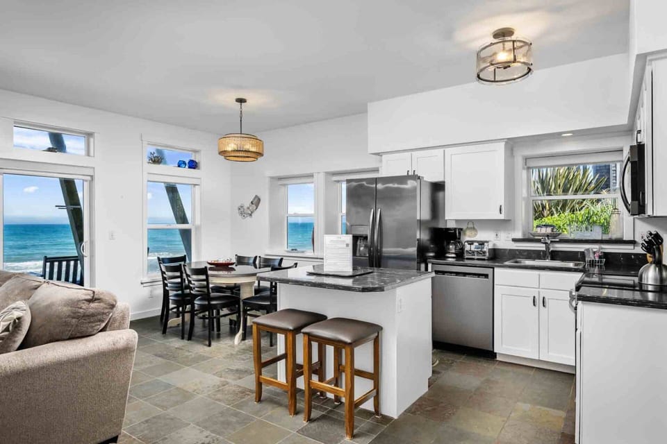 The kitchen is spacious and efficient. Perfect place to prepare a family meal or a quick treat. Grab some seafood and have fun!