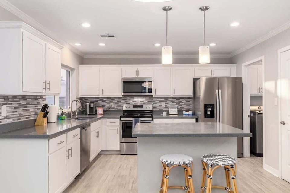 Updated and Fully Stocked Kitchen